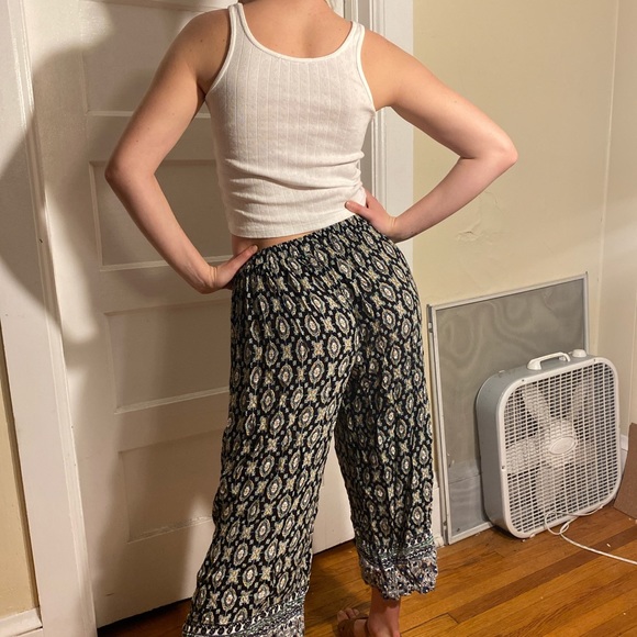 Flowy pattern pants - Picture 3 of 6